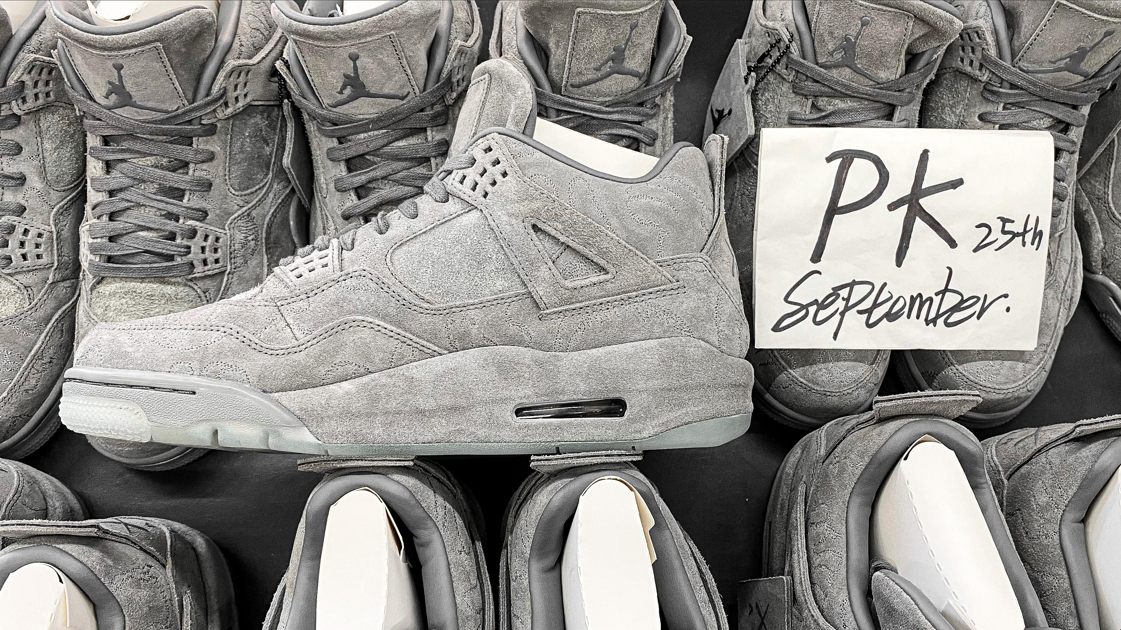 PK GOD Jordan 4 Retro Kaws RETAIL MATERIALS READY TO SHIP